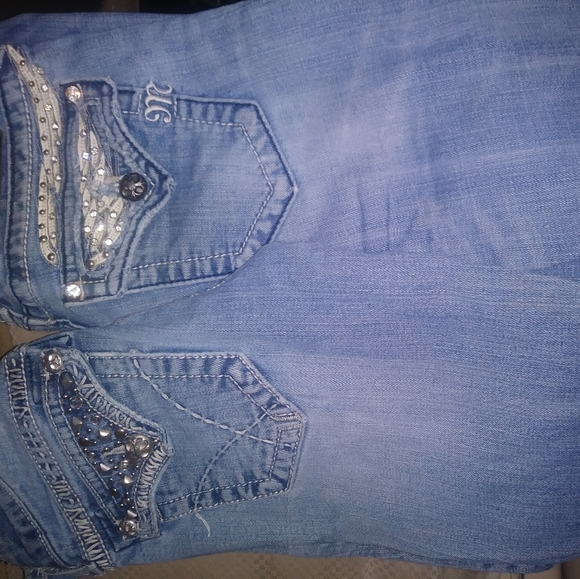 Jeans - Picture 2 of 2